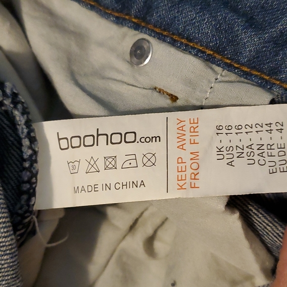 Boo Hoo Womens Scallop Hem Jean Shorts Size 16 - Picture 11 of 12